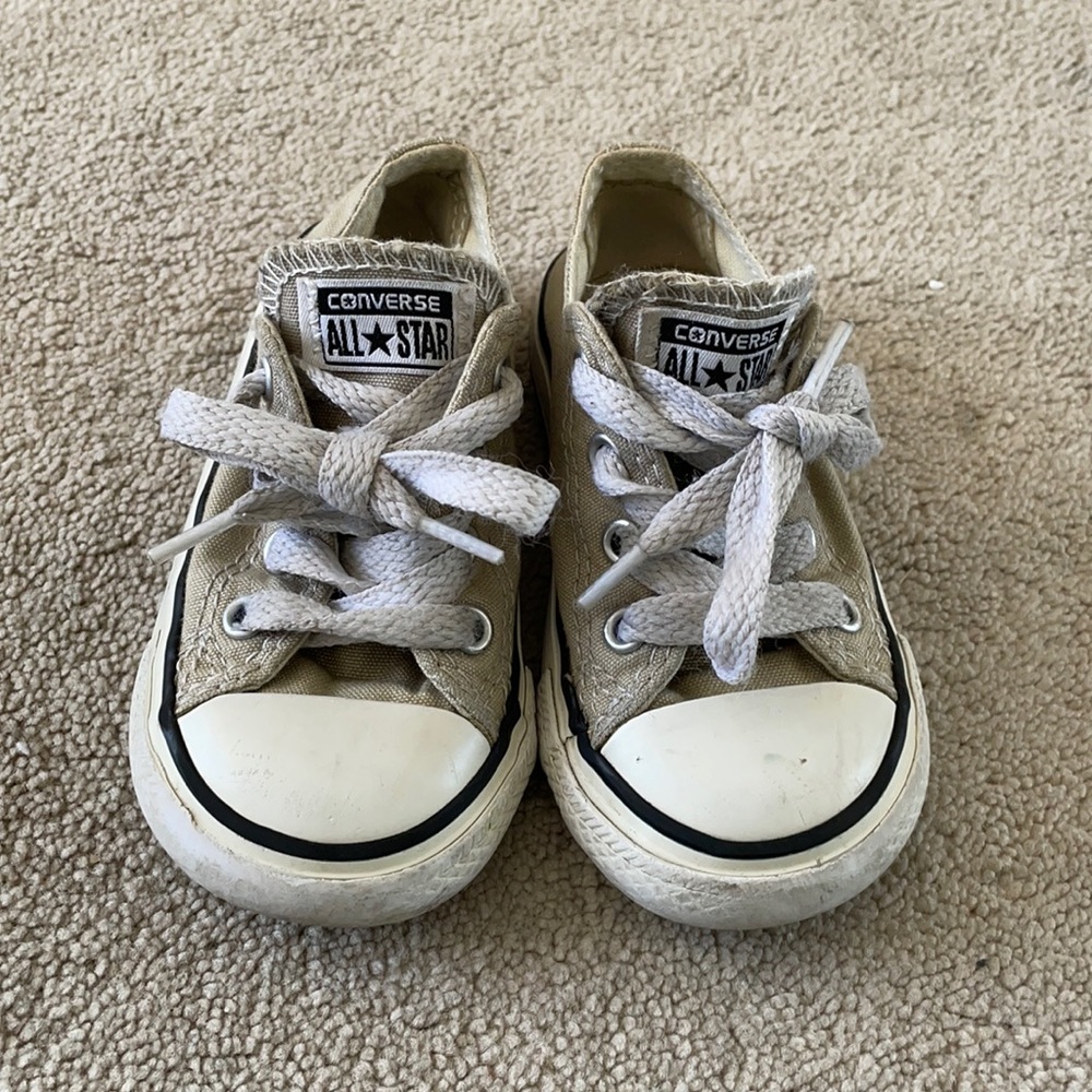 Toddler Converses size 6